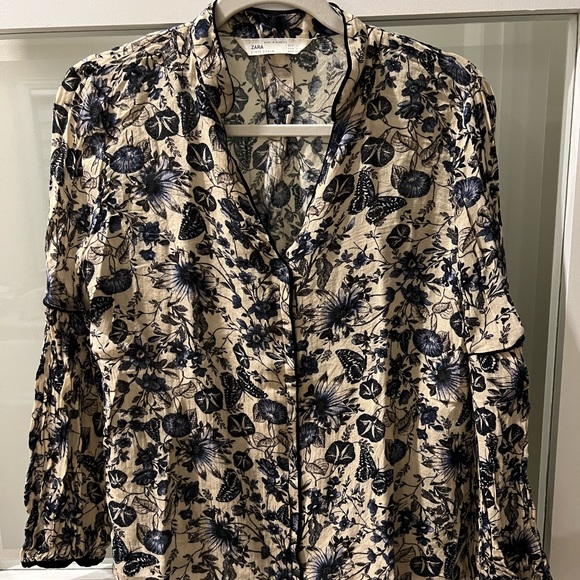 ♦️SOLD♦️Zara long sleeve top - Picture 1 of 6